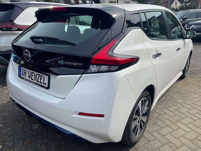 Nissan Leaf Acenta 40KW/h , Klima, Navi,