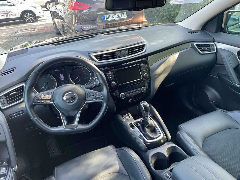 Nissan Qashqai 1.3 DIG-T DCT Tekna Navi, Kamera, Teilleder