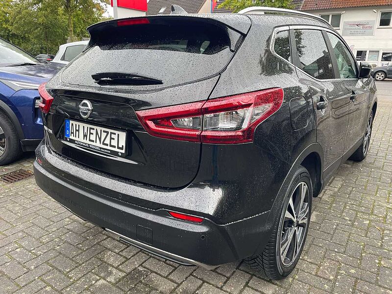 Nissan Qashqai 1.3 DIG-T DCT N-Connecta, PGD, Navi