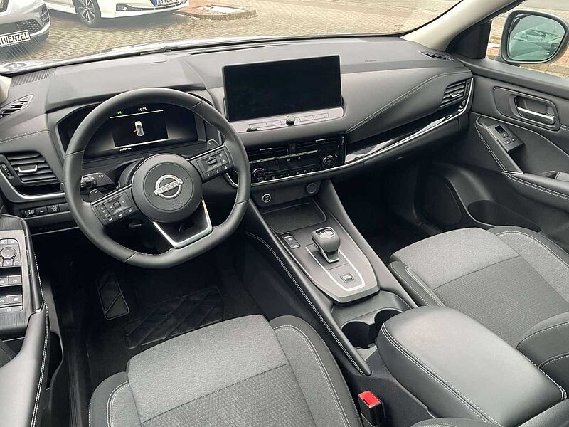 Nissan Qashqai 1.3 DIG-T Xtronic MHEV N-Connecta, LED, Navi